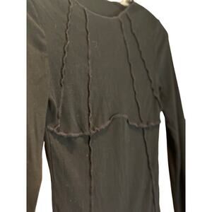 Women's Form Fitting Stretchy Wide Neck LS Black Top W/Seam Designs, Small, EUC